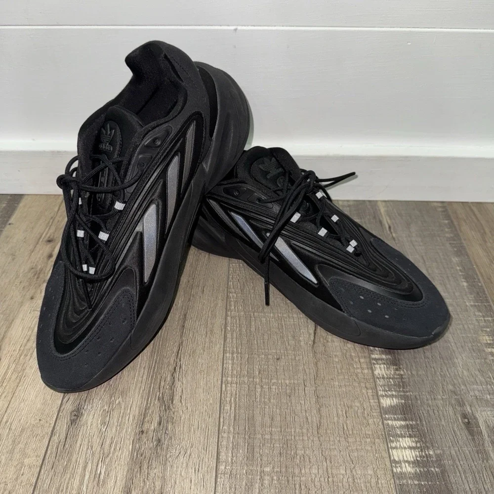 Adidas Originals Ozelia Black Sneakers Men's US 9.5 Chunky Casual Shoes